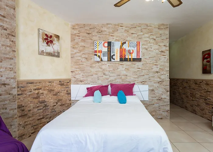 Parque Santiago 2 410 ארונה